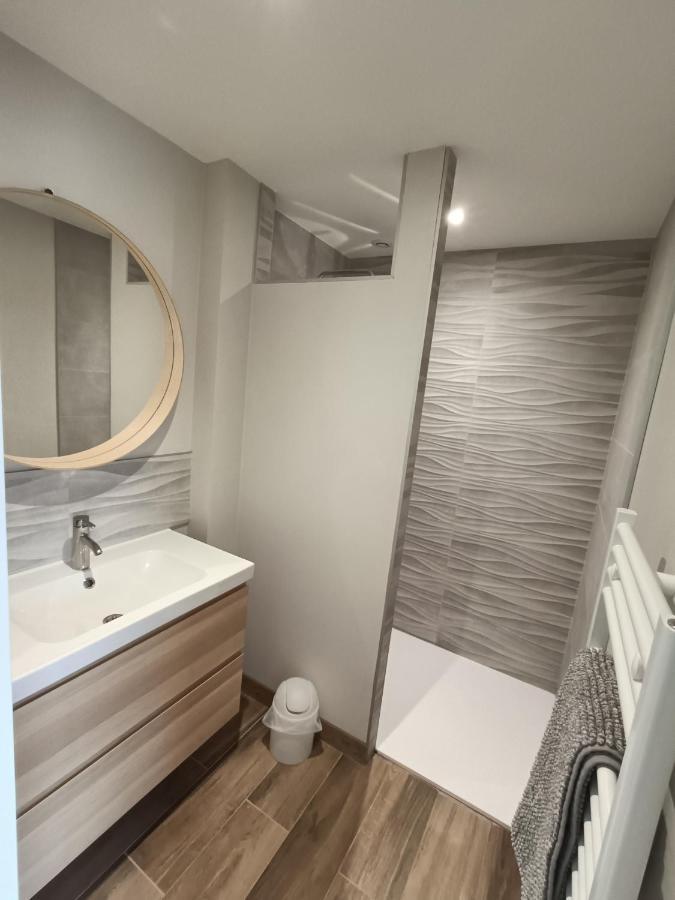 Appt Reposant Entierement Equipe. Apartment Toules Екстериор снимка