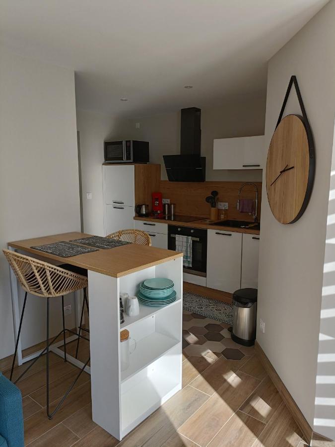 Appt Reposant Entierement Equipe. Apartment Toules Екстериор снимка